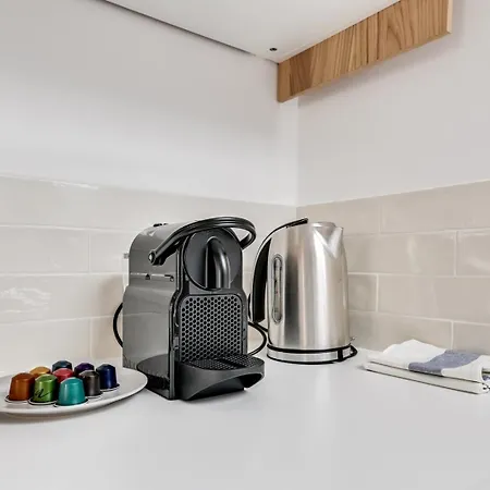 264 Latino - Superb In Appartement Parijs